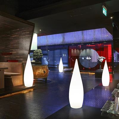 พลาสติกแสงสว่าง LED โคมไฟพื้น สําหรับตกแต่งสวนกลางแจ้ง