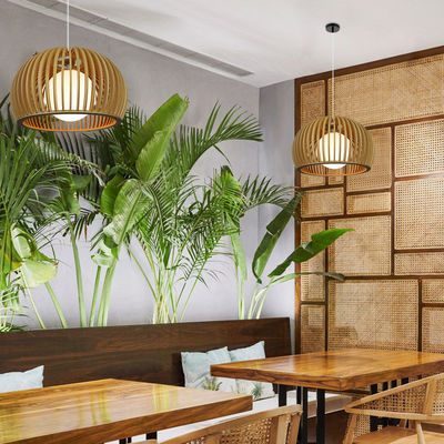 โมเดิร์น โมซิลด์วู้ด แลนเดียร์ ราตตาน ไฟ Pendant สําหรับห้องรับแขกร้านอาหาร
