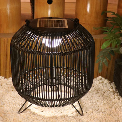 แสงแสงอาทิตย์แบบผสมผสาน Rattan พกพา 3500K IP65 กันน้ํา