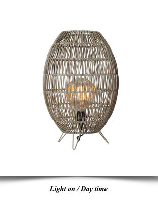 Ip44 LED Rattan Standing Lamp Shade สําหรับสระว่ายน้ําสวน