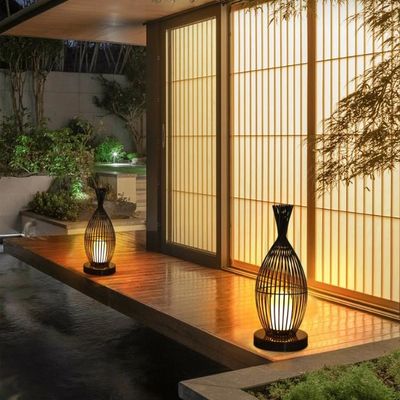 โคมไฟพื้นราตตานกันน้ํา สําหรับระเบียงกลางแจ้งของวิลล่า