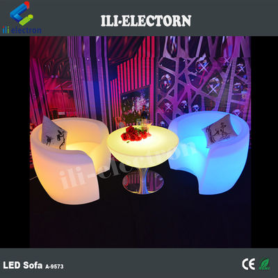 เฟอร์นิเจอร์ประจําการขาย PE พลาสติก LED เฟอร์นิเจอร์แสงสว่าง โซฟาห้องพัก LED