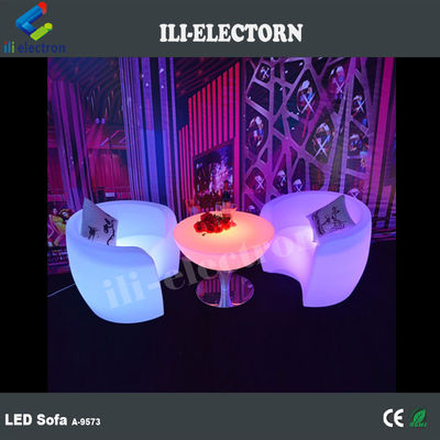 เฟอร์นิเจอร์ประจําการขาย PE พลาสติก LED เฟอร์นิเจอร์แสงสว่าง โซฟาห้องพัก LED