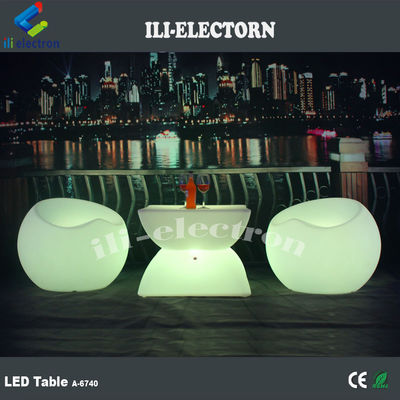 PE พลาสติก LED เฟอร์นิเจอร์กระจ่างกระจ่าง โต๊ะค็อกเทล 16 สีเปลี่ยนได้