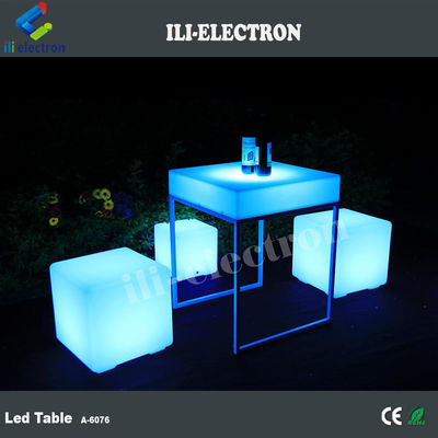 โต๊ะ LED สีสัน RGB โดเดิร์นออกแบบสว่างสําหรับสโมสรกลางคืน