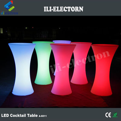 IP 65 PE พลาสติก สวน RGB นําแสง โต๊ะบาร์ค็อกเทลสําหรับปาร์ตี้และงาน