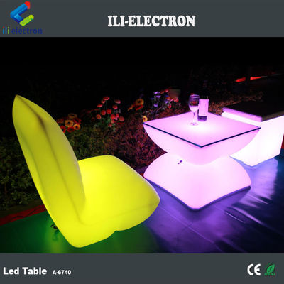 โต๊ะบาร์ LED สี่เหลี่ยมที่สามารถชาร์จใหม่ได้ พร้อมรีโมทคอนโทรล / โต๊ะกลางแจ้งโรแมนติก