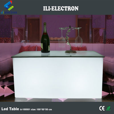PE พลาสติก LED สี่เหลี่ยม Cube แสง Bar โต๊ะสีเปลี่ยนด้วยรีโมทควบคุมสําหรับสโมสร