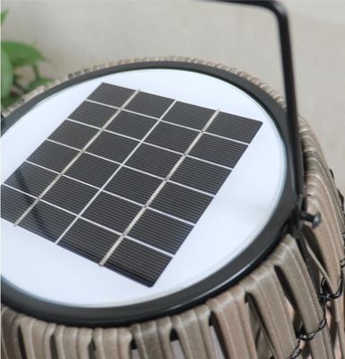 แสงดวงอาทิตย์ Rattan สวนพกพา IP65 กันน้ํา สําหรับกลางแจ้ง