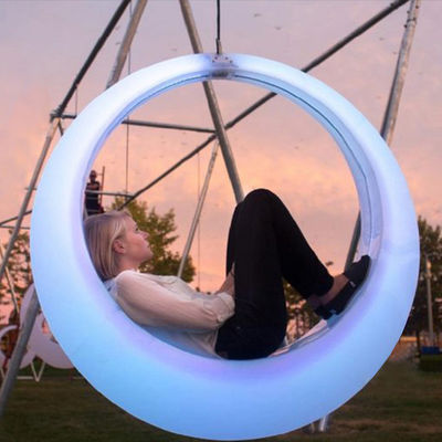 การตกแต่งงาน พลาสติกที่ส่องแสง LED Patio Swing Light เฟอร์นิเจอร์กลางแจ้ง