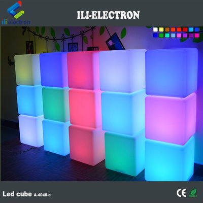 แสง LED Cube ที่สามารถชาร์จใหม่ได้ เพิ่มเติมที่สมบูรณ์แบบสําหรับปาร์ตี้และคลับ แหล่งแสง LED
