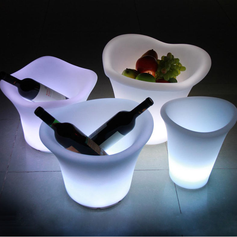 PE พลาสติก LED กระปุกน้ําแข็ง 16 สีเปลี่ยนด้วยแบตเตอรี่ลิตยู