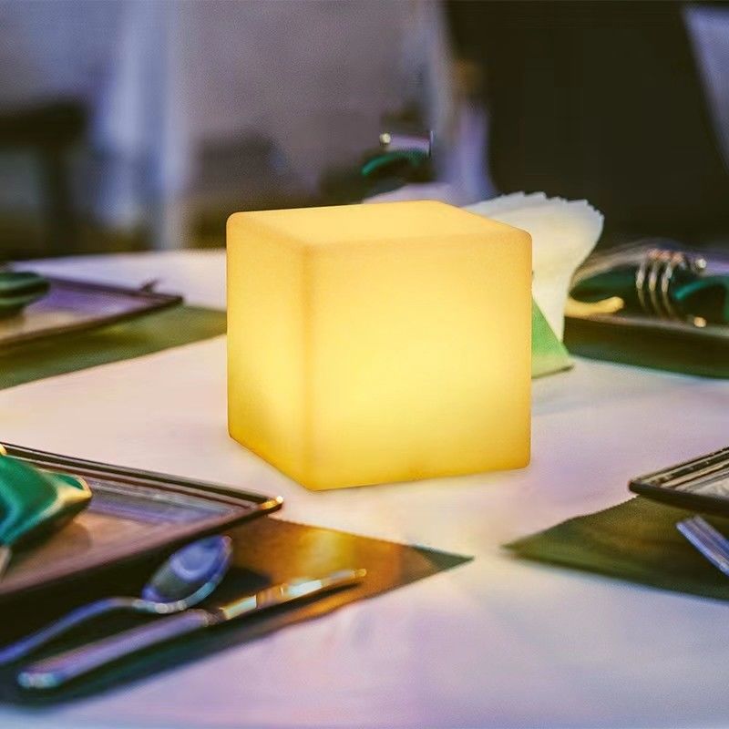 6 นิ้ว LED Cube ไฟกลางคืน สีสัน USB ชาร์จ กันน้ํา